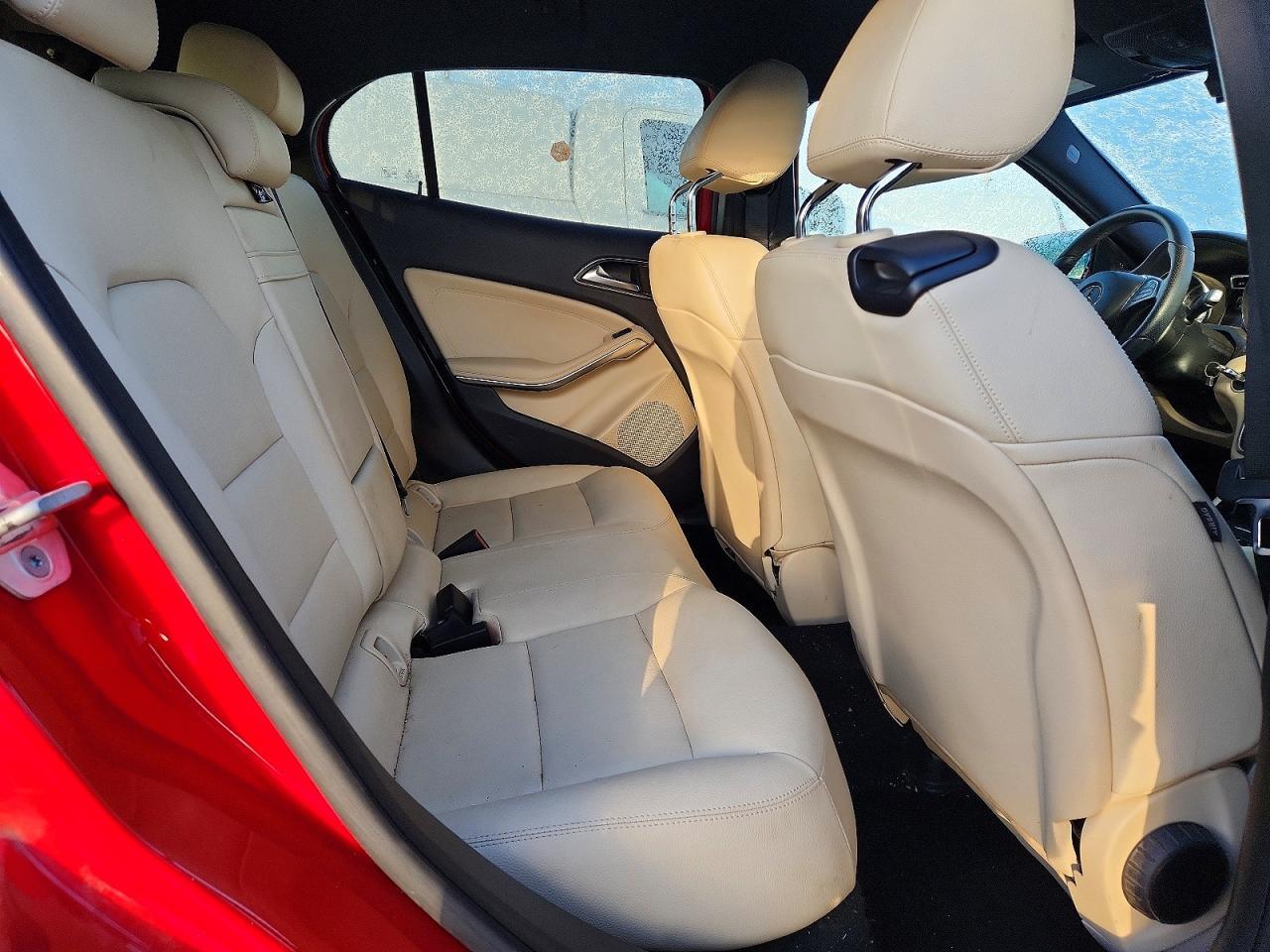 2016 MERCEDES-BENZ GLA-Class