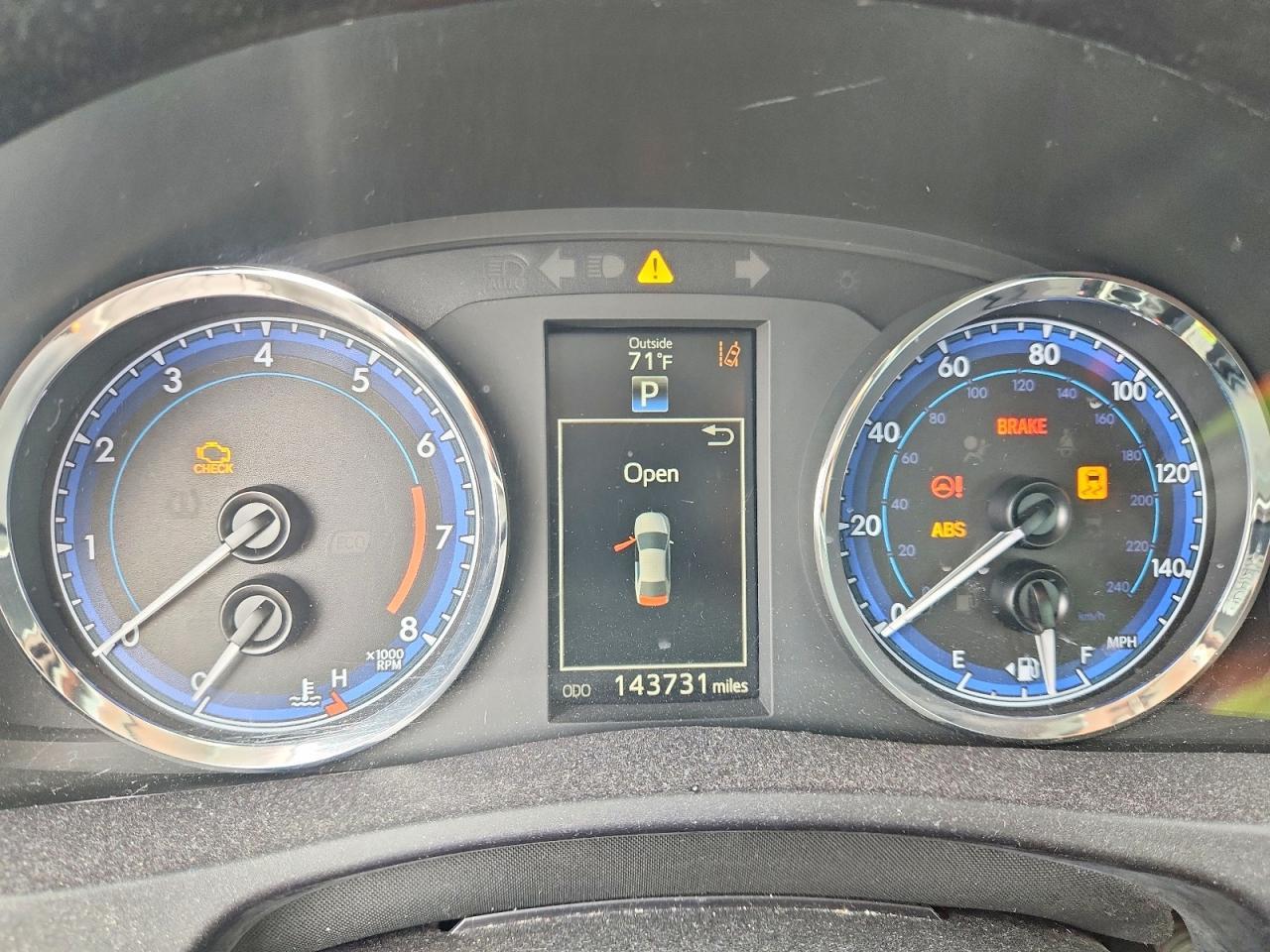 2018 TOYOTA COROLLA