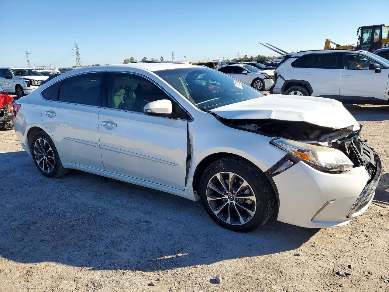 2016 TOYOTA Avalon