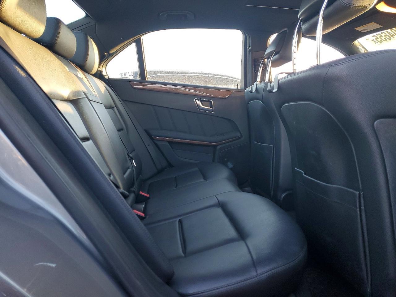 2012 MERCEDES-BENZ E-Class
