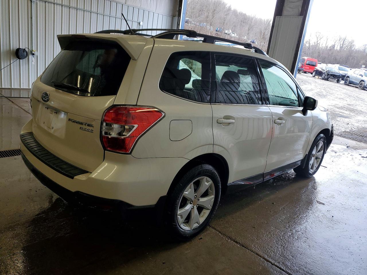 2015 SUBARU FORESTER