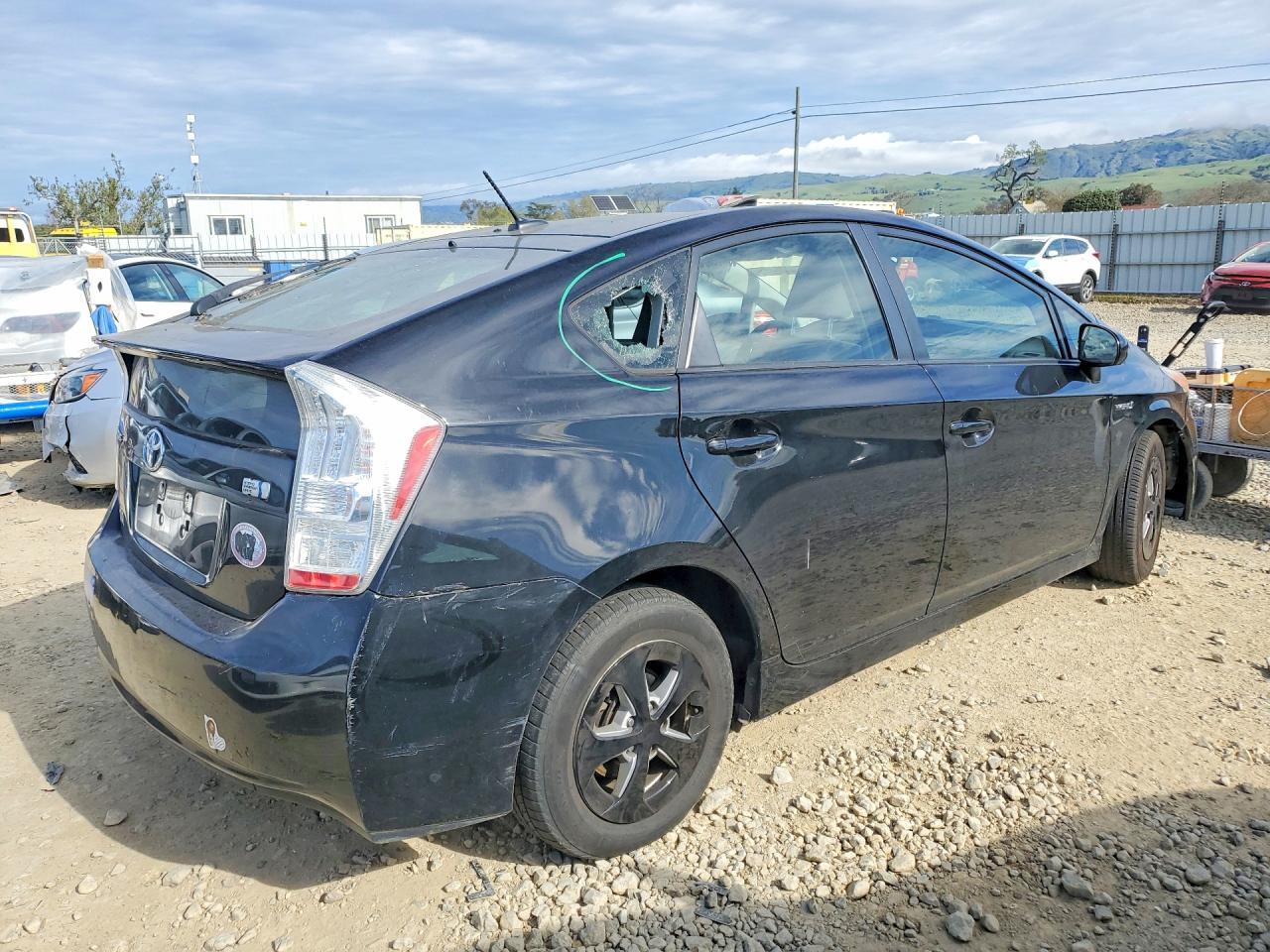 2011 TOYOTA PRIUS