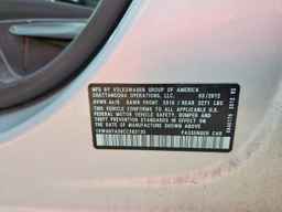 2012 VOLKSWAGEN Passat