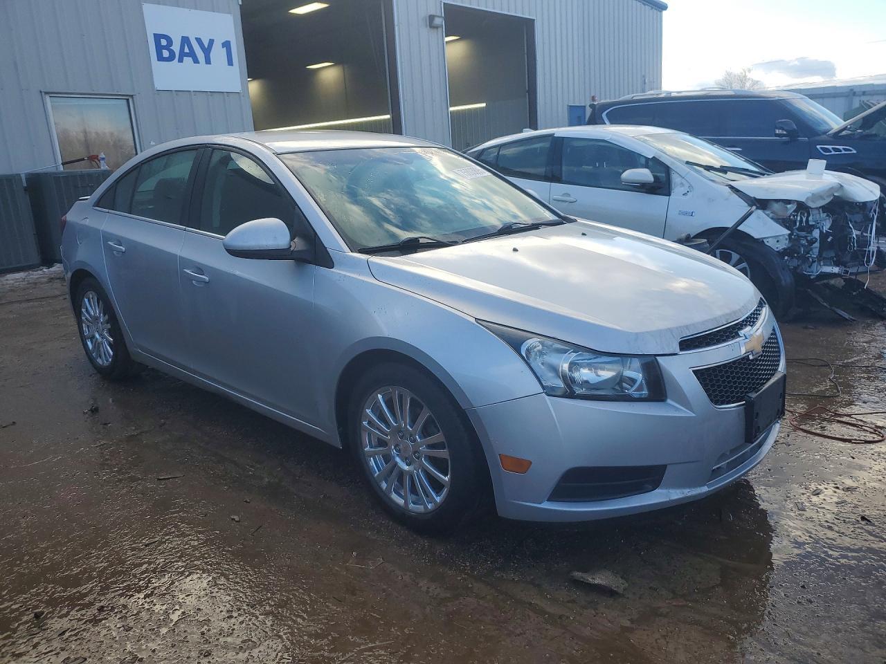 2011 CHEVROLET CRUZE