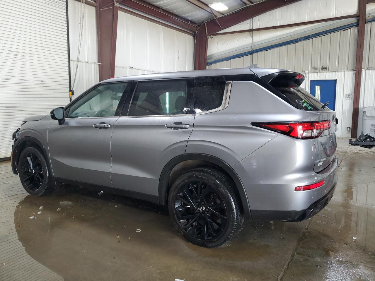 2022 MITSUBISHI outlander