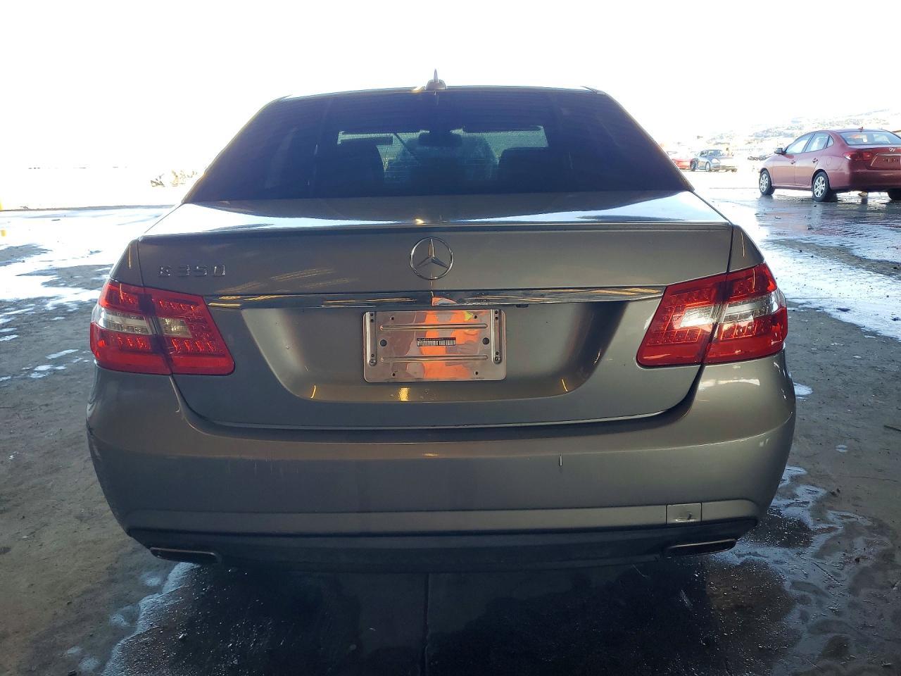 2012 MERCEDES-BENZ E-Class