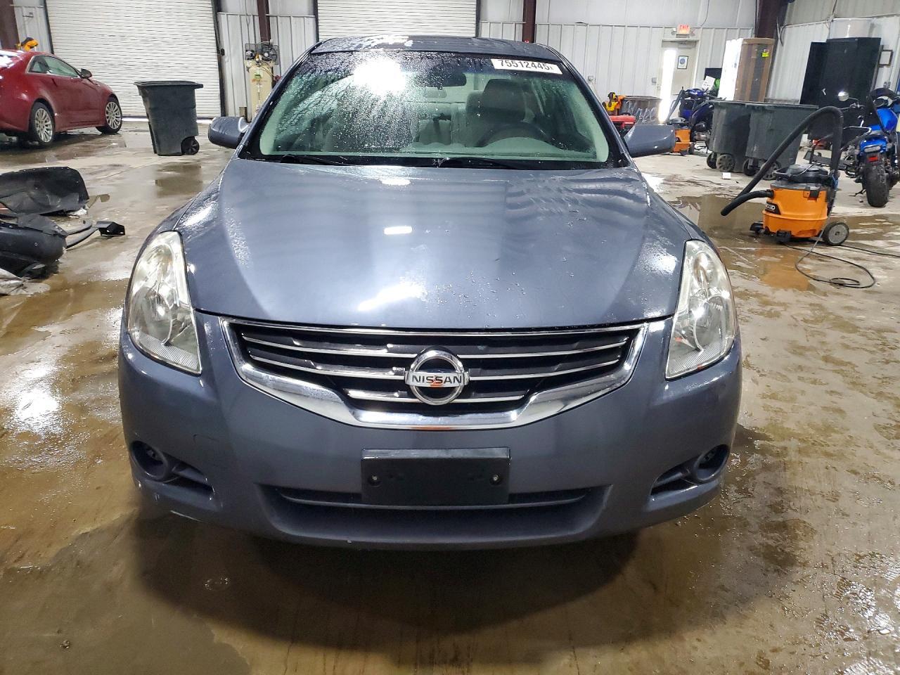 2010 NISSAN ALTIMA