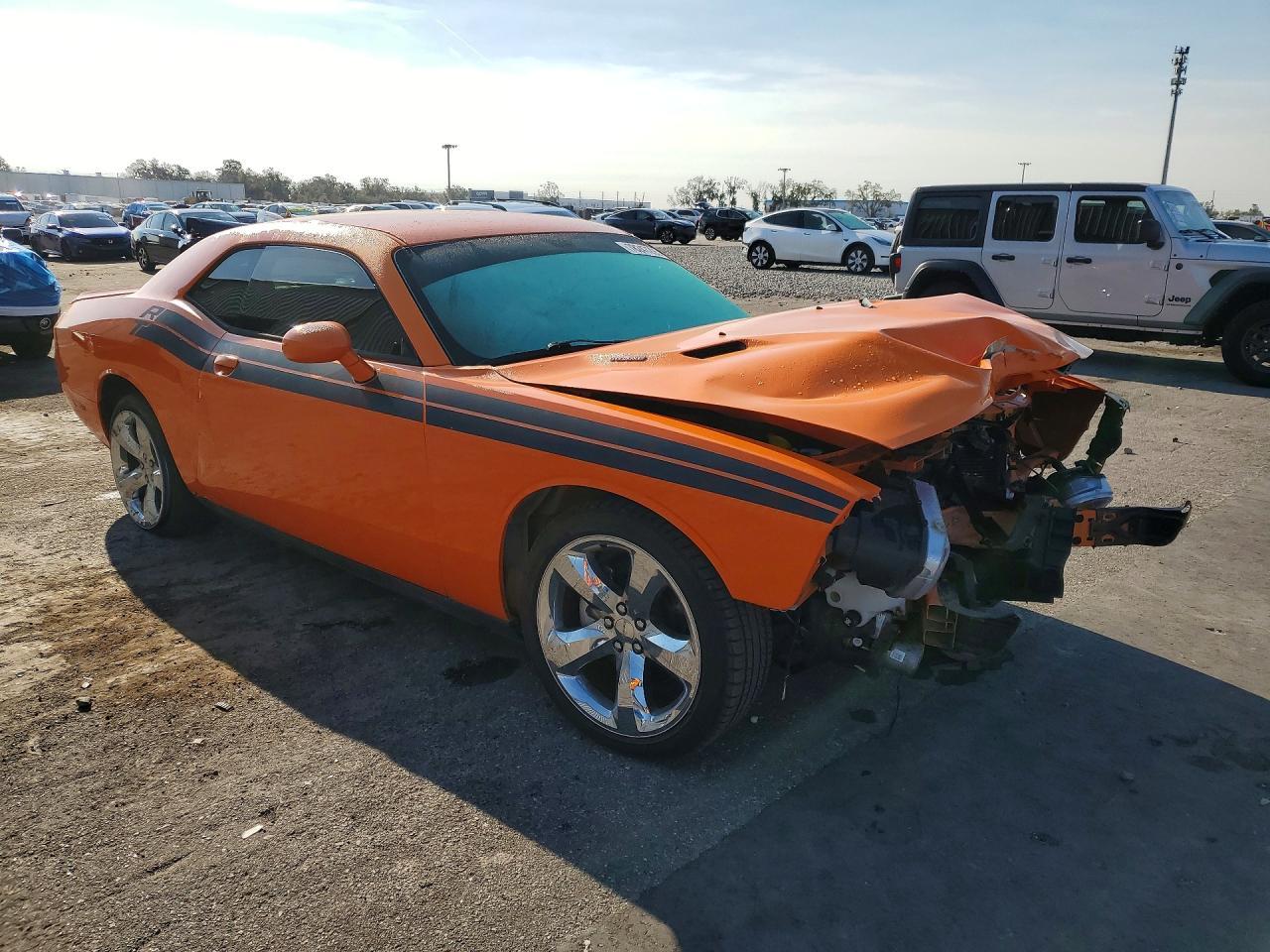 2014 DODGE Challenger