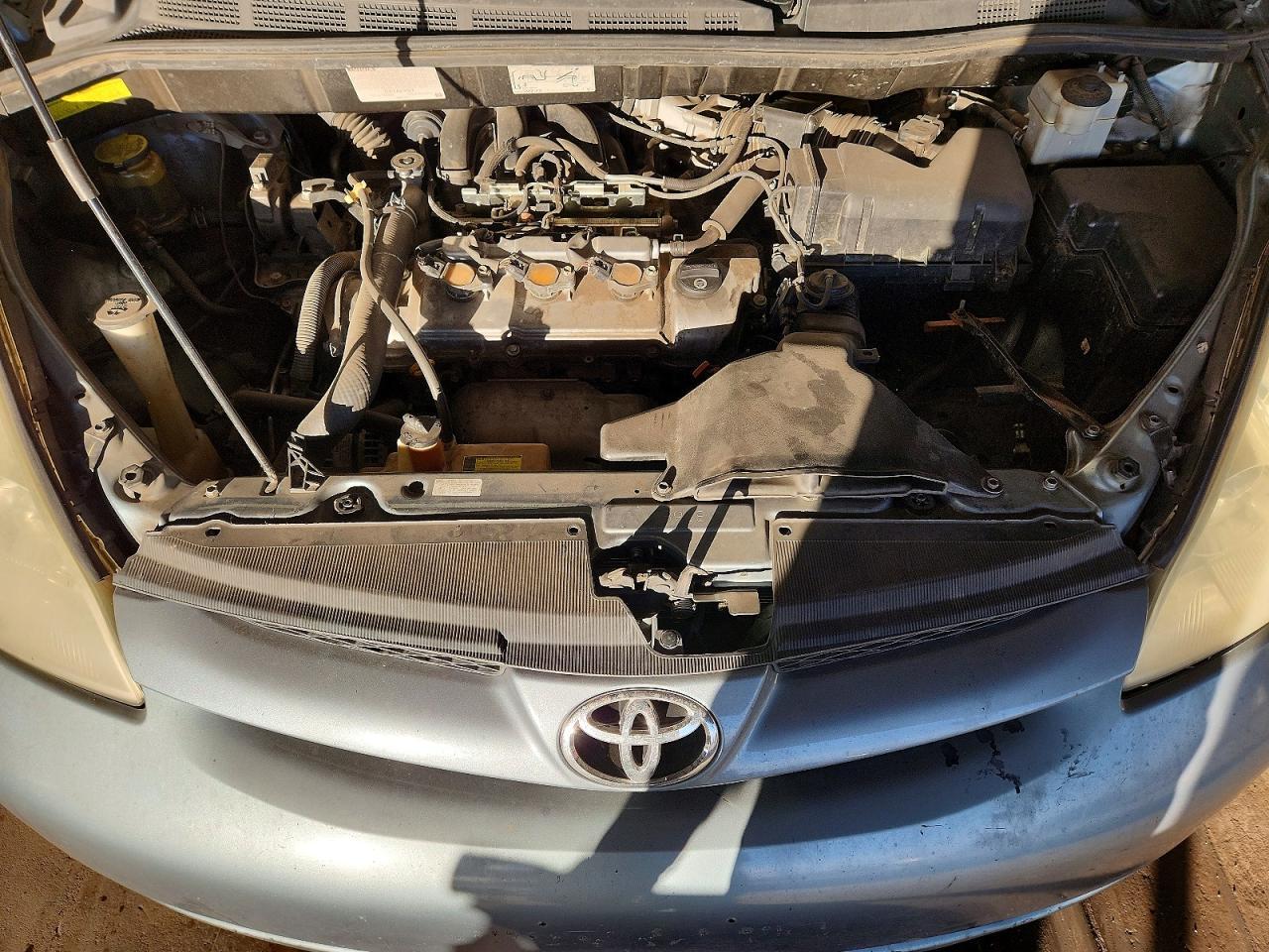 2006 TOYOTA