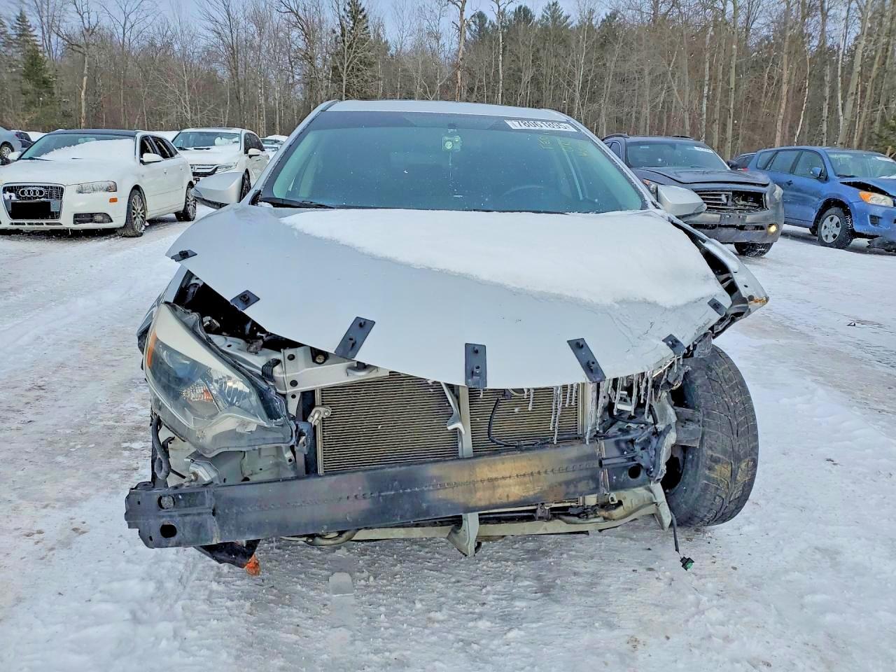 2015 TOYOTA COROLLA