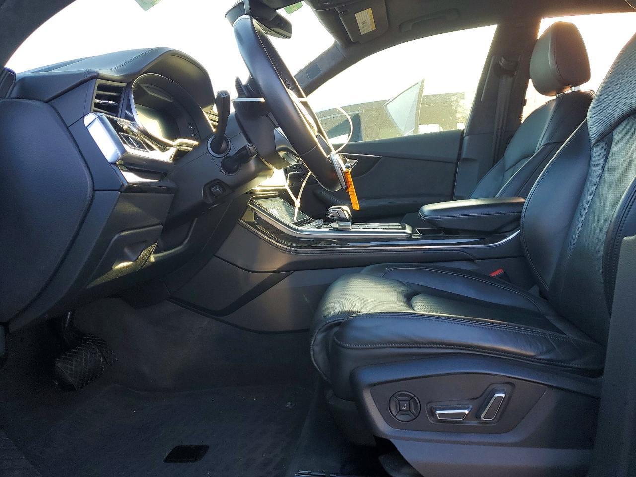 2019 AUDI Q8