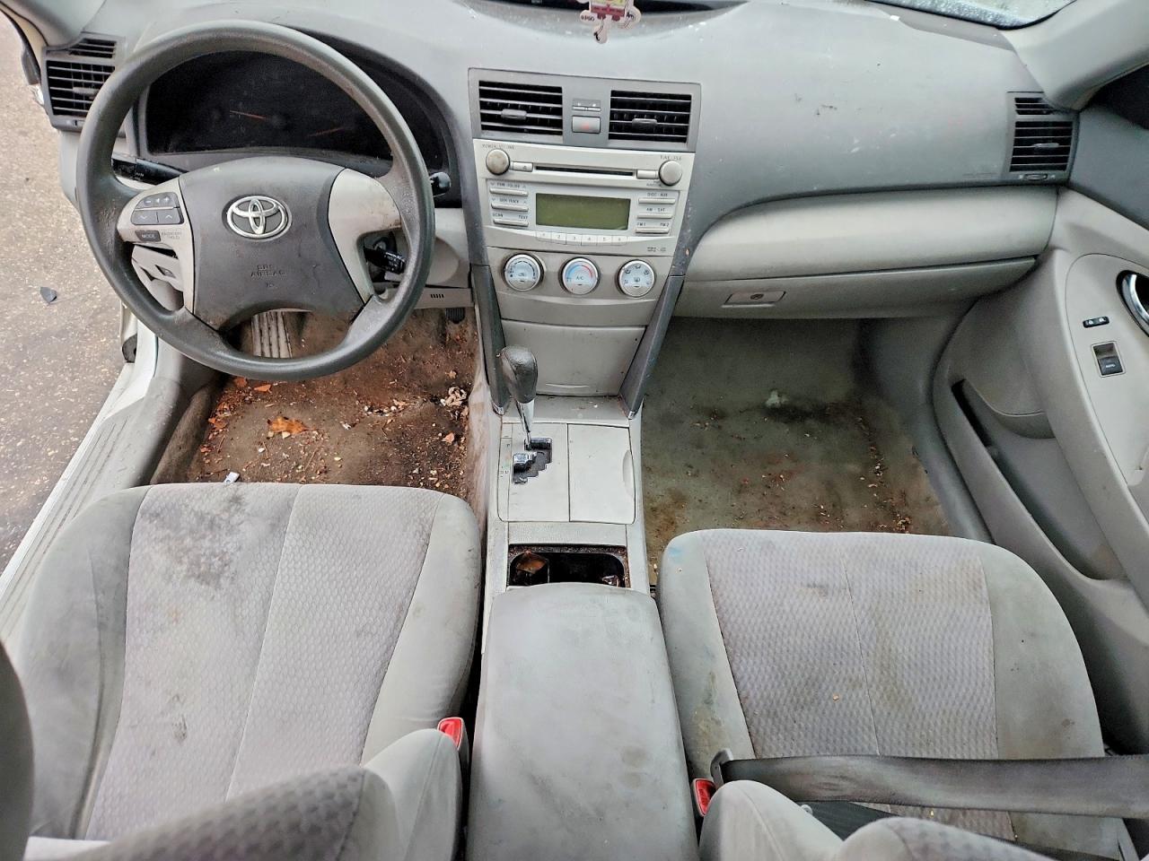 2010 TOYOTA CAMRY
