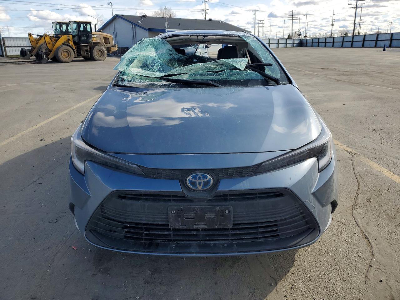 2025 TOYOTA COROLLA