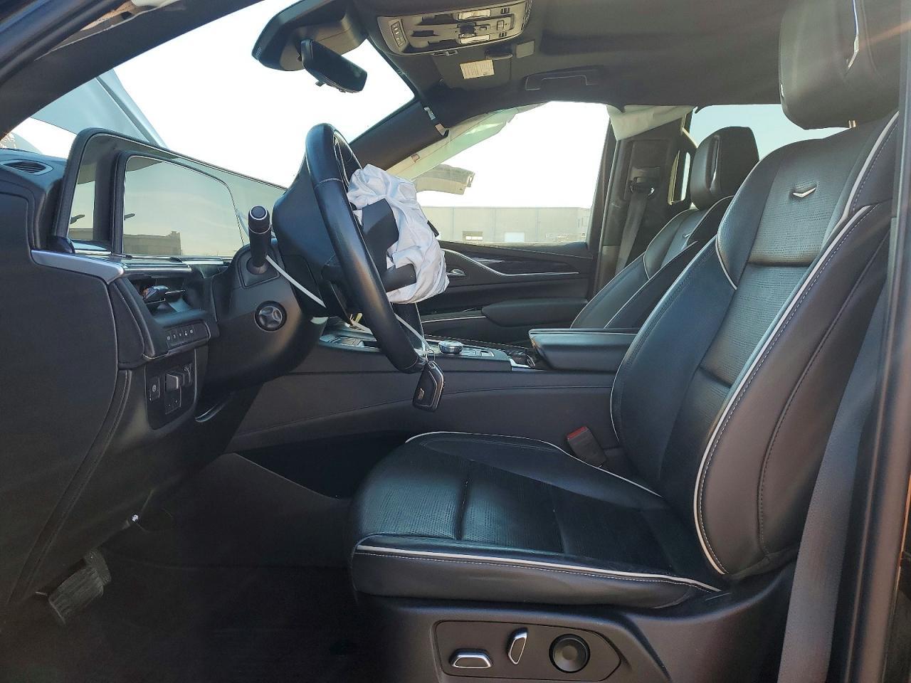 2022 CADILLAC ESCALADE