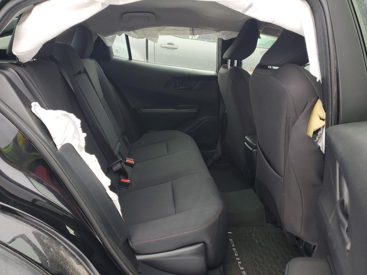 2025 TOYOTA PRIUS