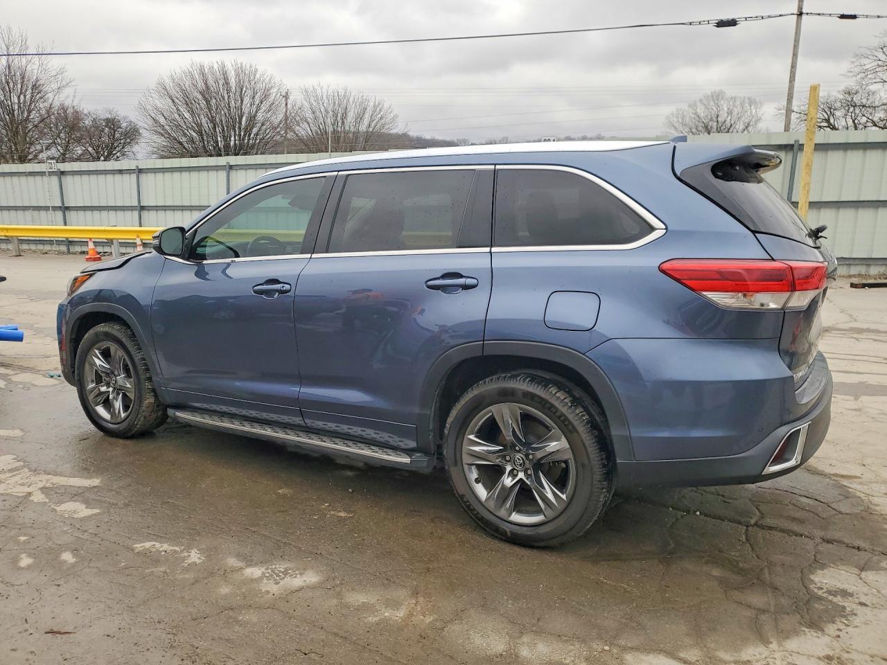 2019 TOYOTA HIGHLANDER