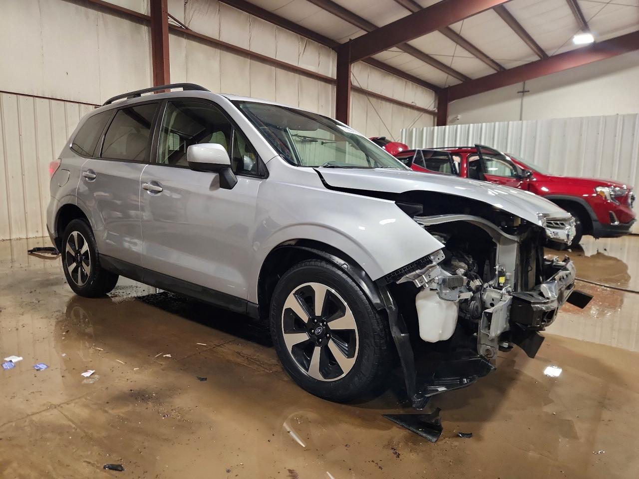 2018 SUBARU FORESTER