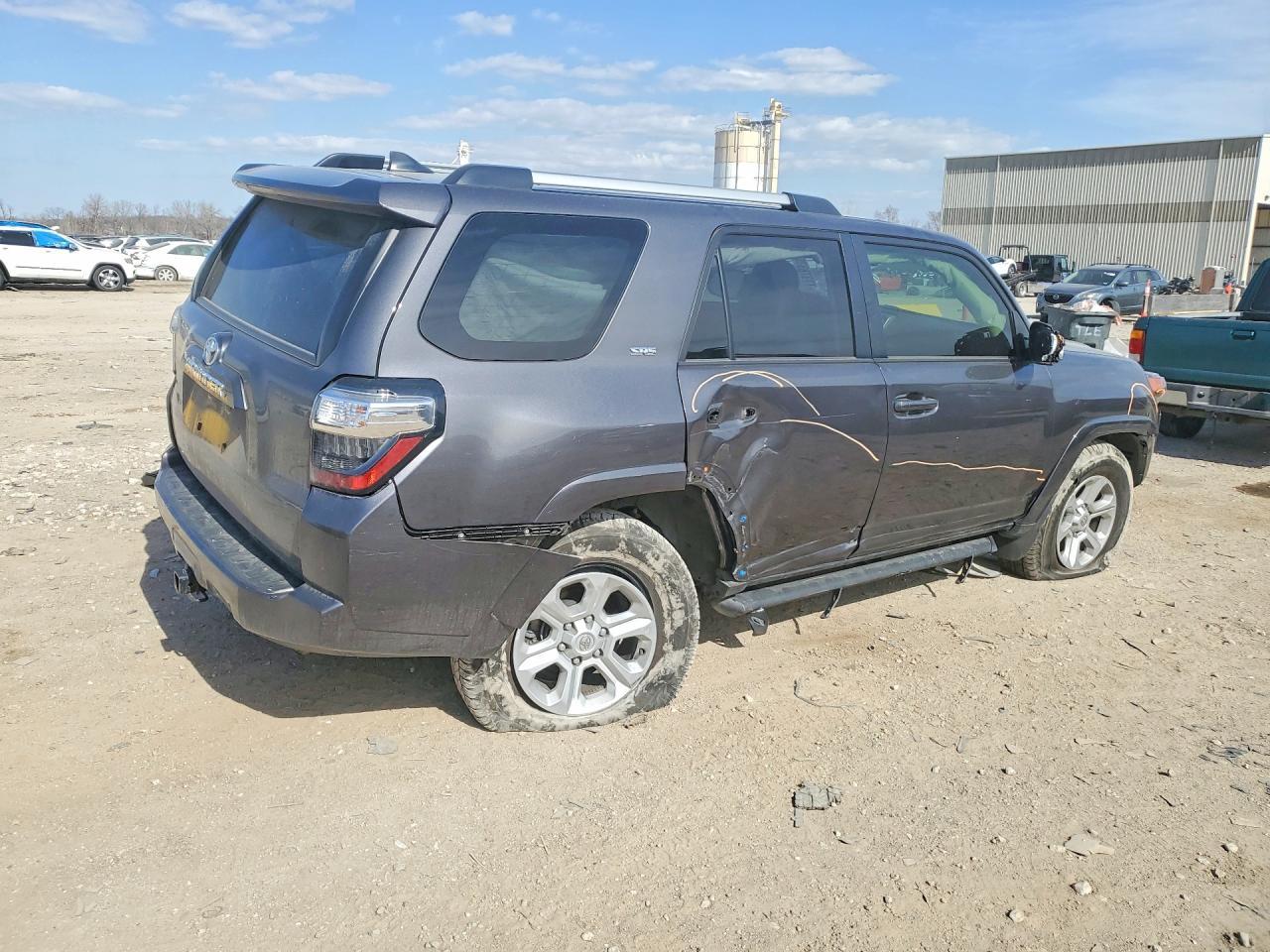 2022 TOYOTA 4Runner