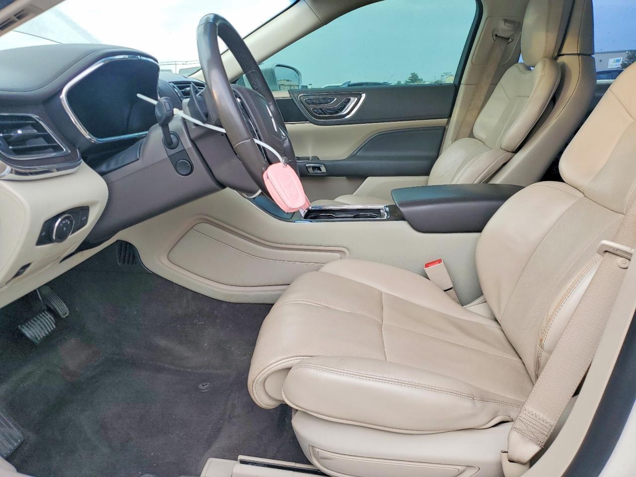 2019 LINCOLN Continental