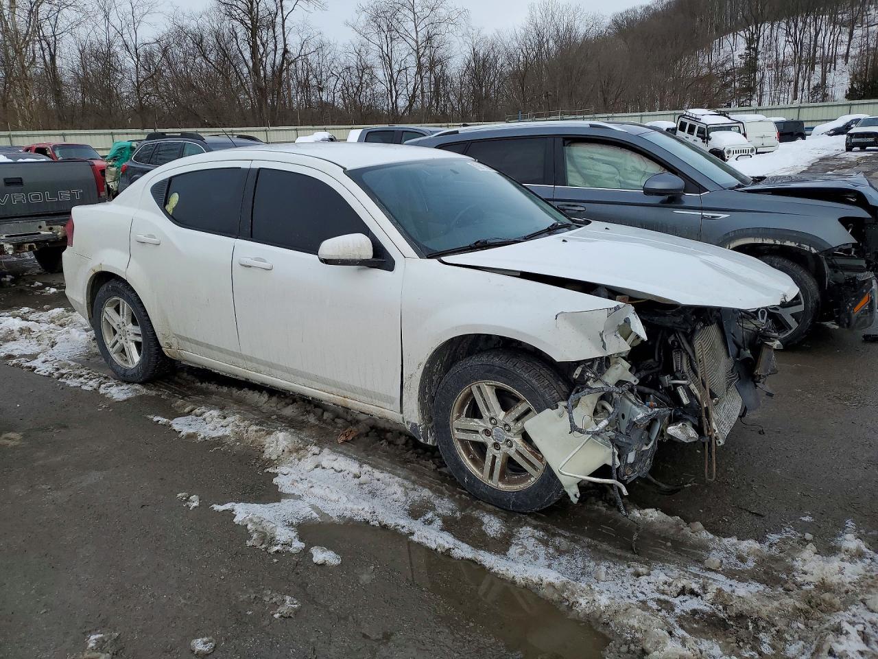 2011 DODGE Avenger