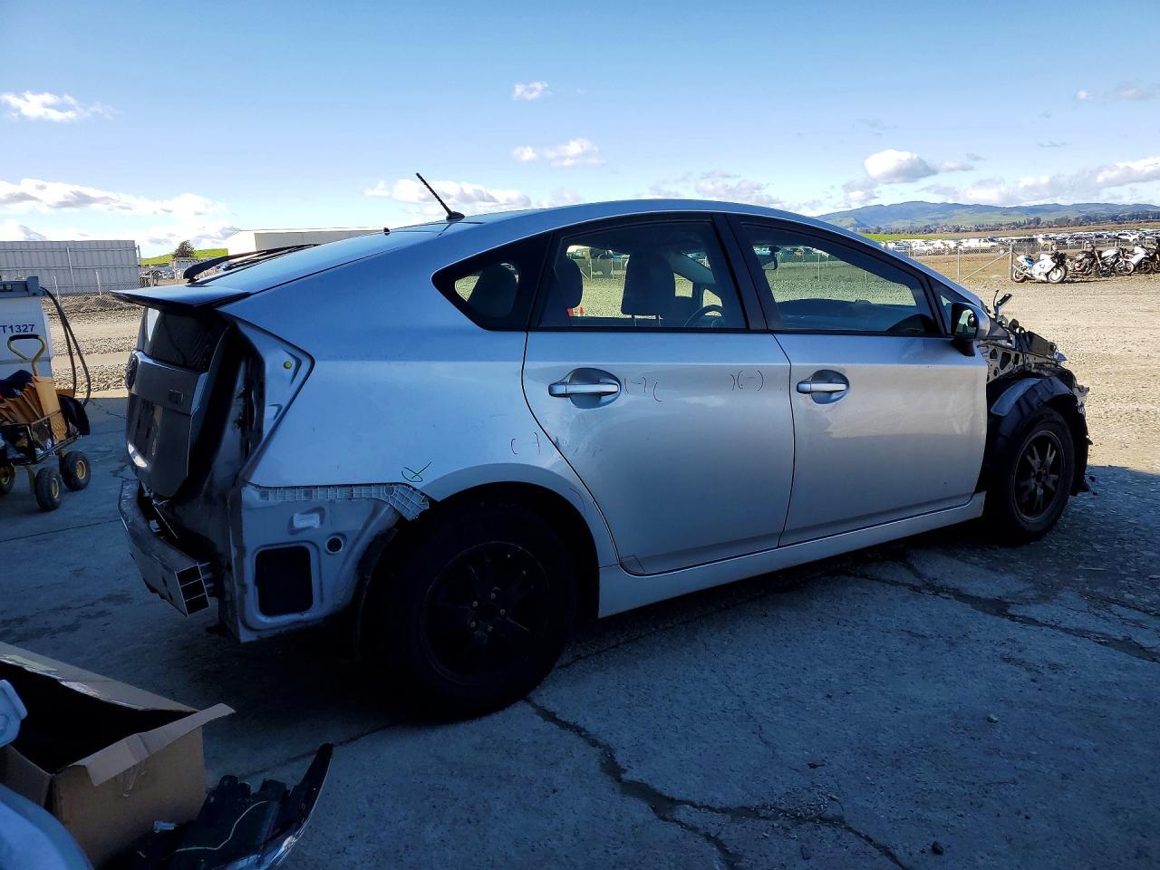 2015 TOYOTA PRIUS