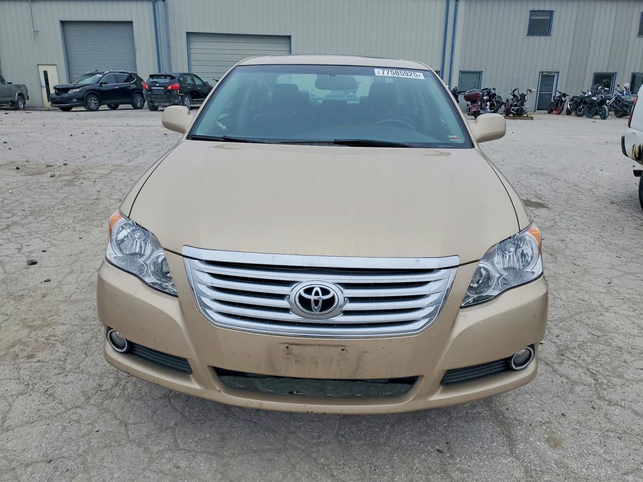 2009 TOYOTA Avalon