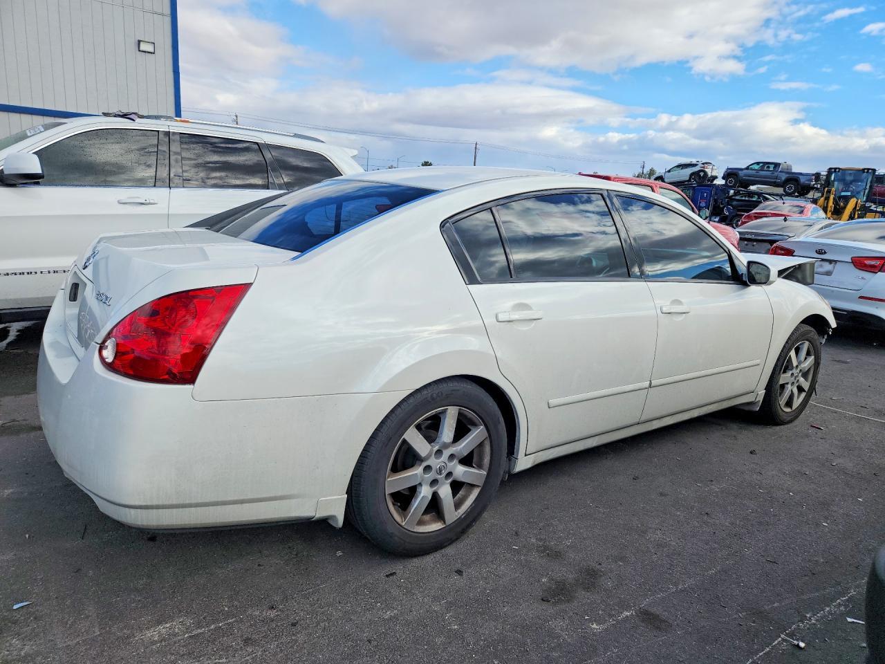 2006 NISSAN Maxima