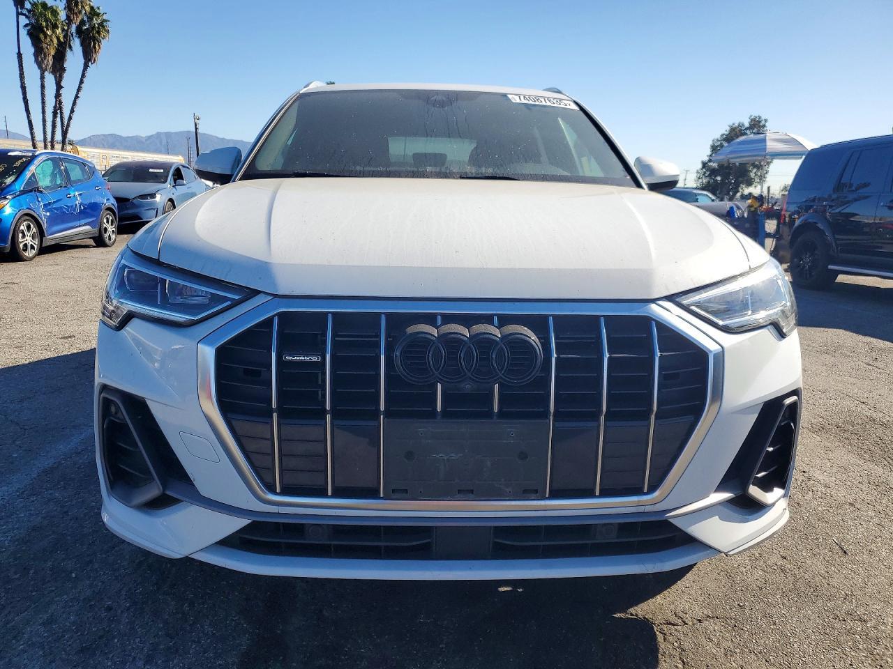 2022 AUDI Q3