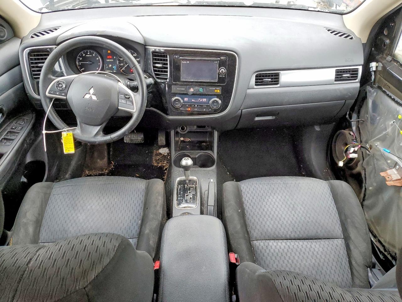 2014 MITSUBISHI outlander