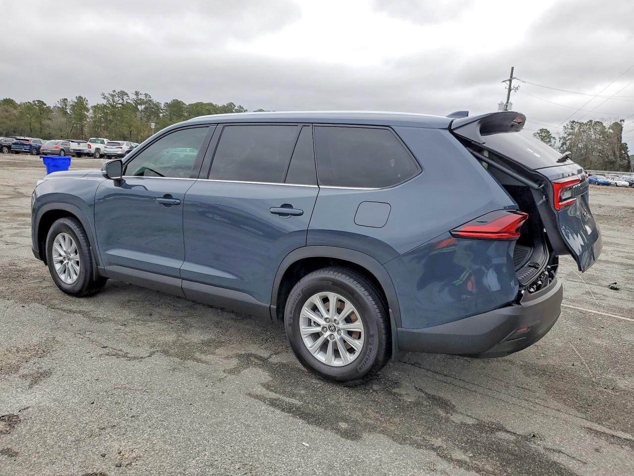 2026 TOYOTA HIGHLANDER