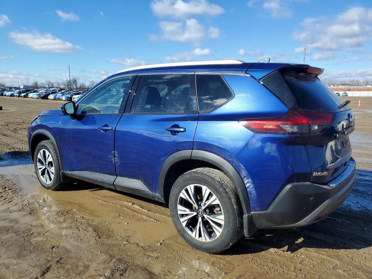 2021 NISSAN