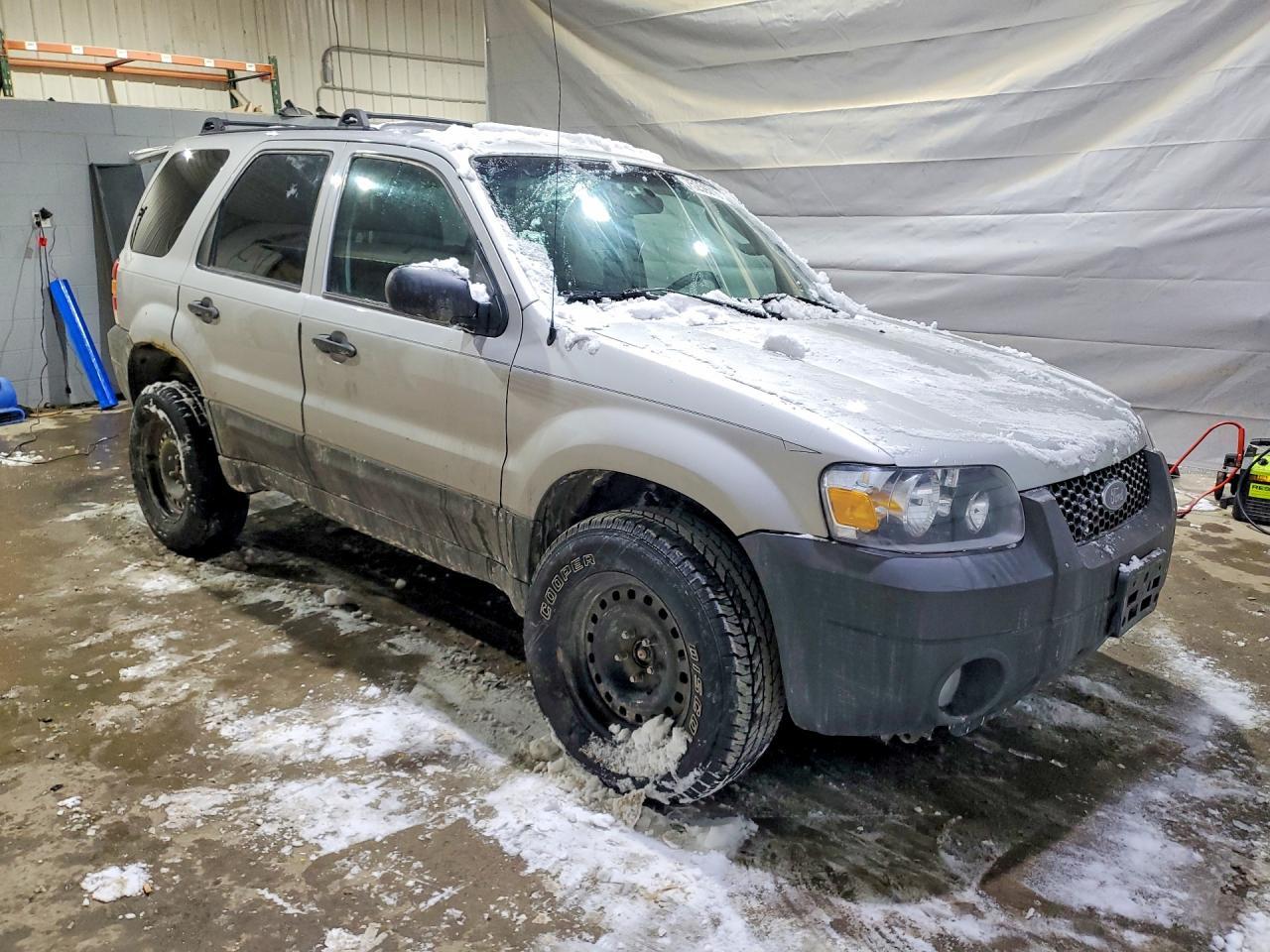 2006 FORD ESCAPE