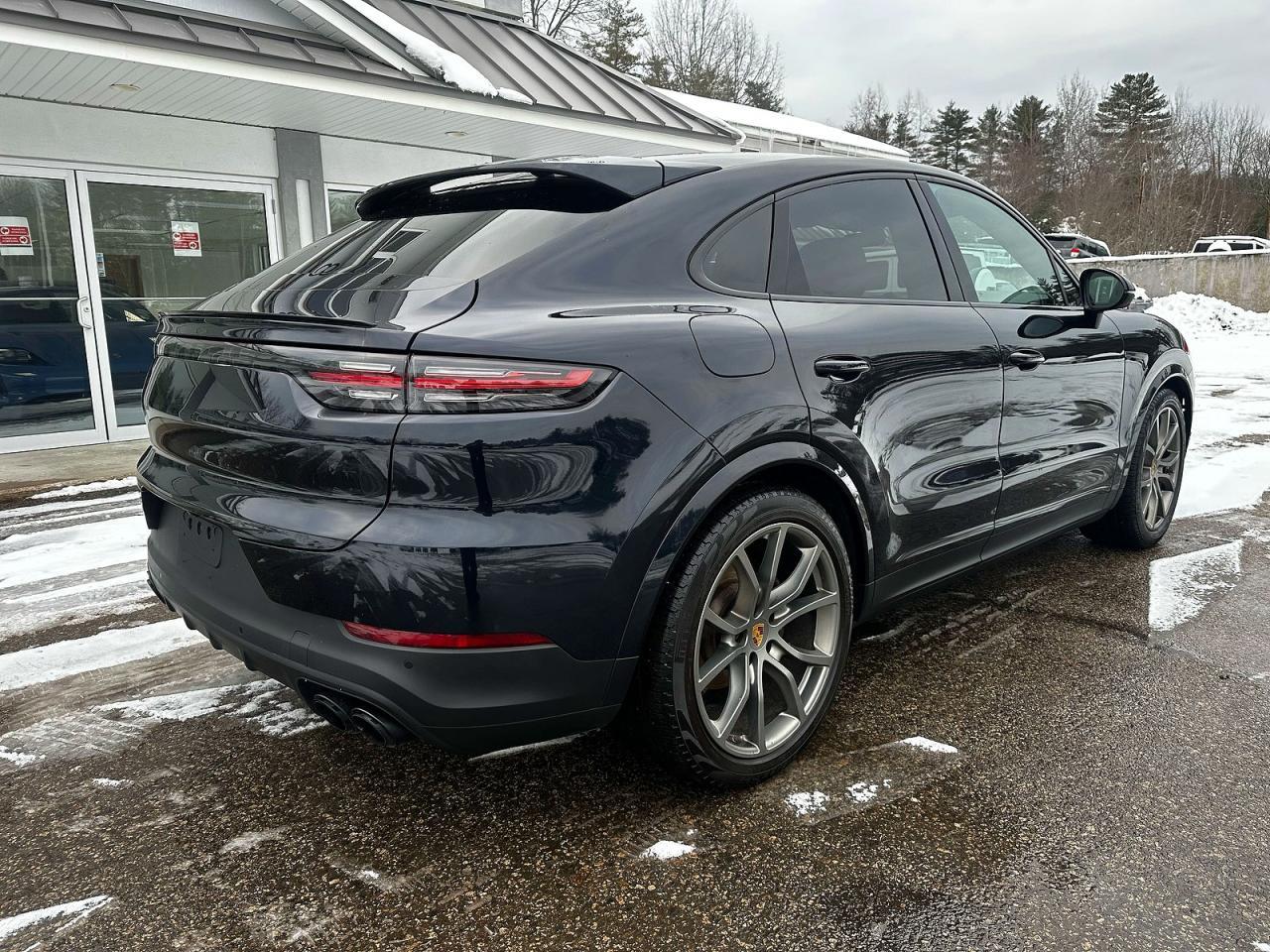 2020 PORSCHE CAYENNE