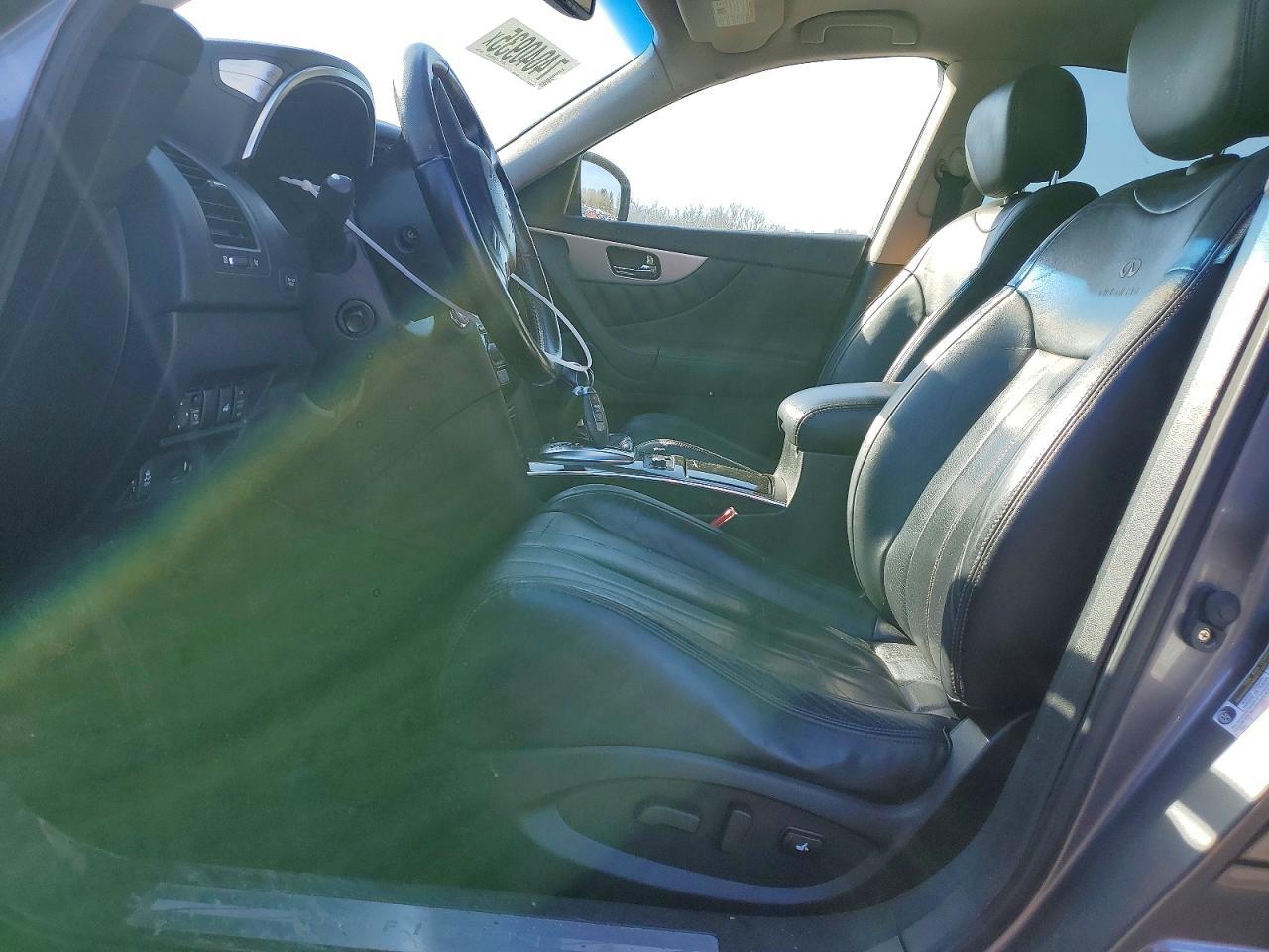 2013 INFINITI FX37