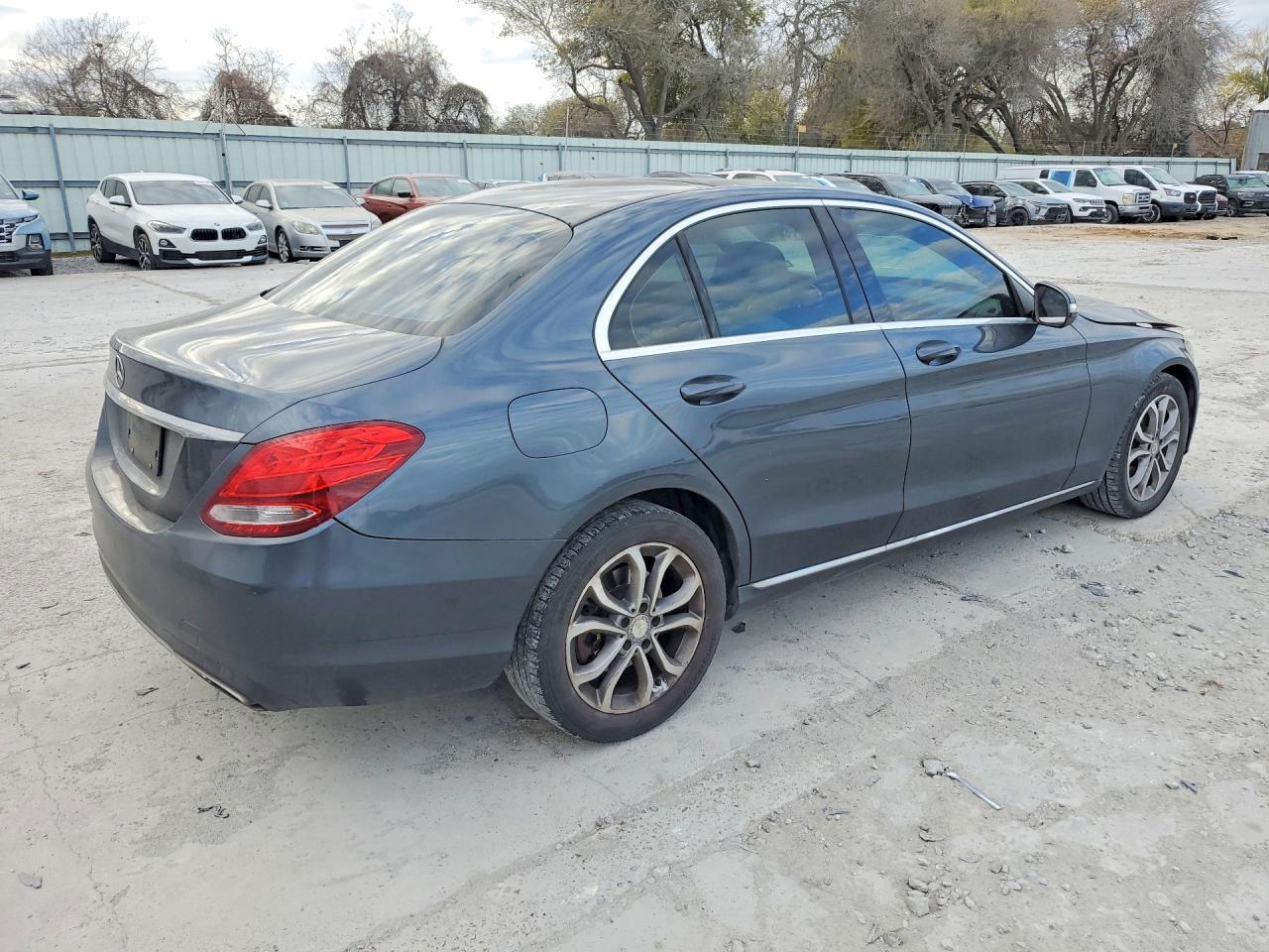 2015 MERCEDES-BENZ C-CLASS