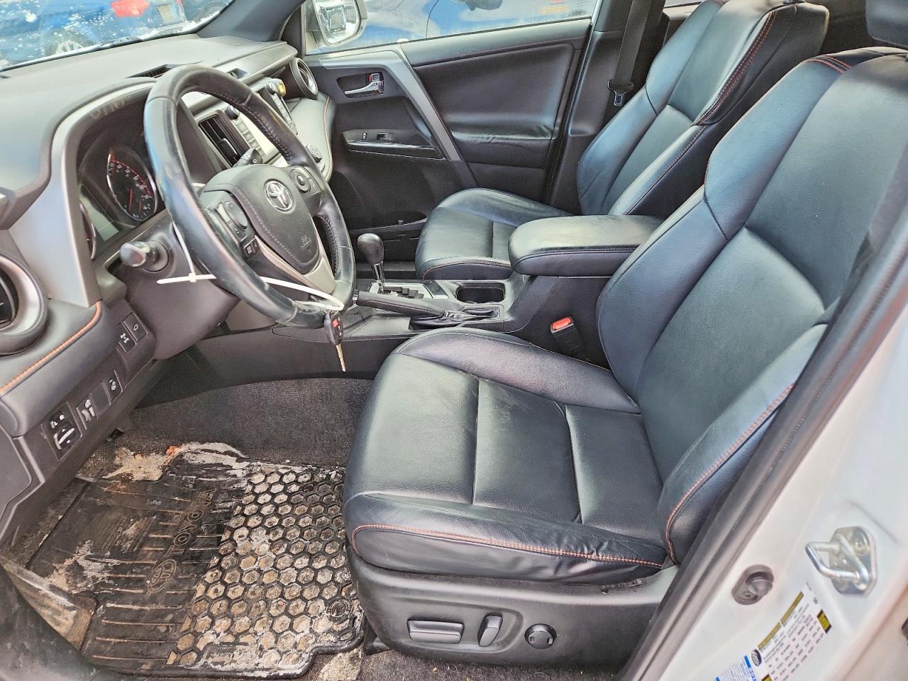 2016 TOYOTA RAV4