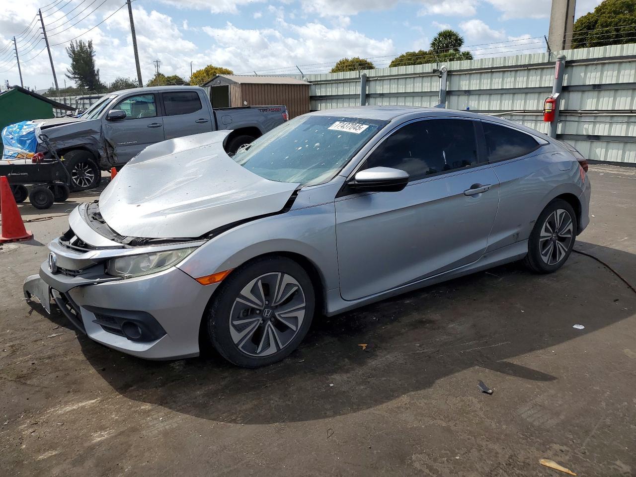 2017 HONDA CIVIC