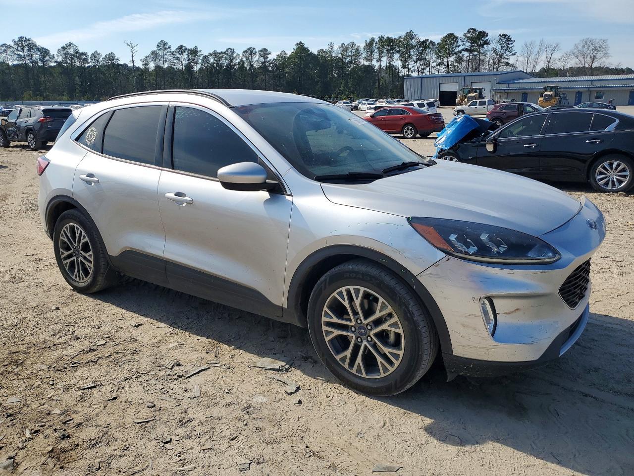 2020 FORD ESCAPE