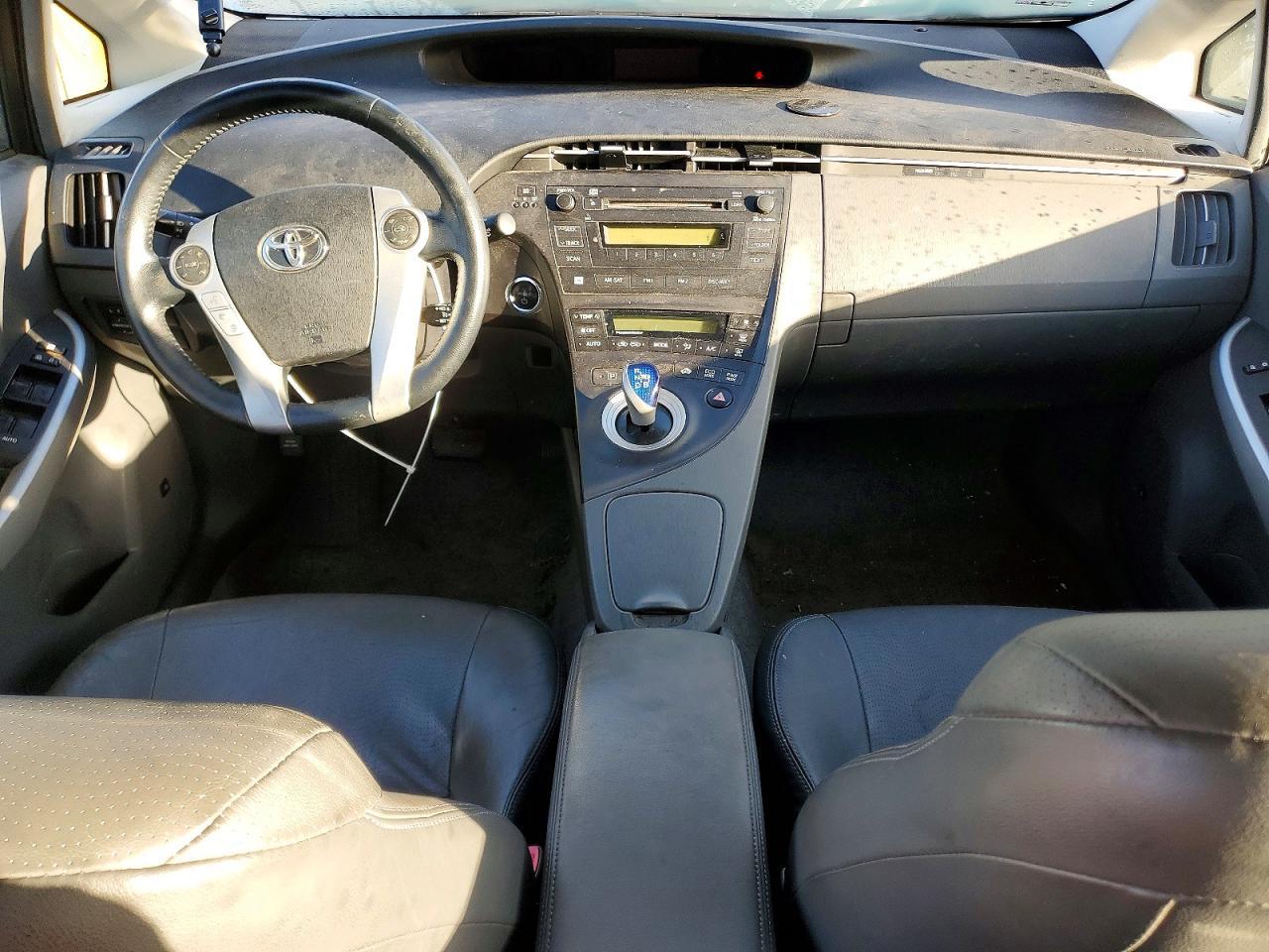 2011 TOYOTA PRIUS
