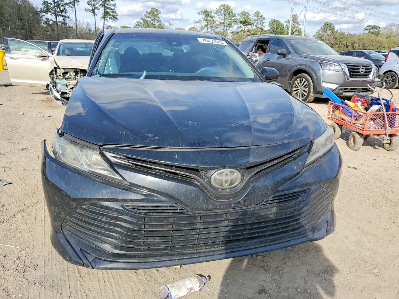 2018 TOYOTA CAMRY