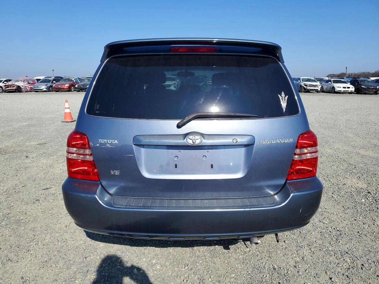 2003 TOYOTA HIGHLANDER