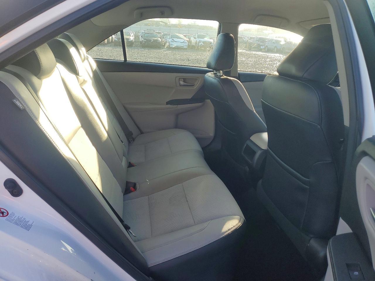 2016 TOYOTA CAMRY