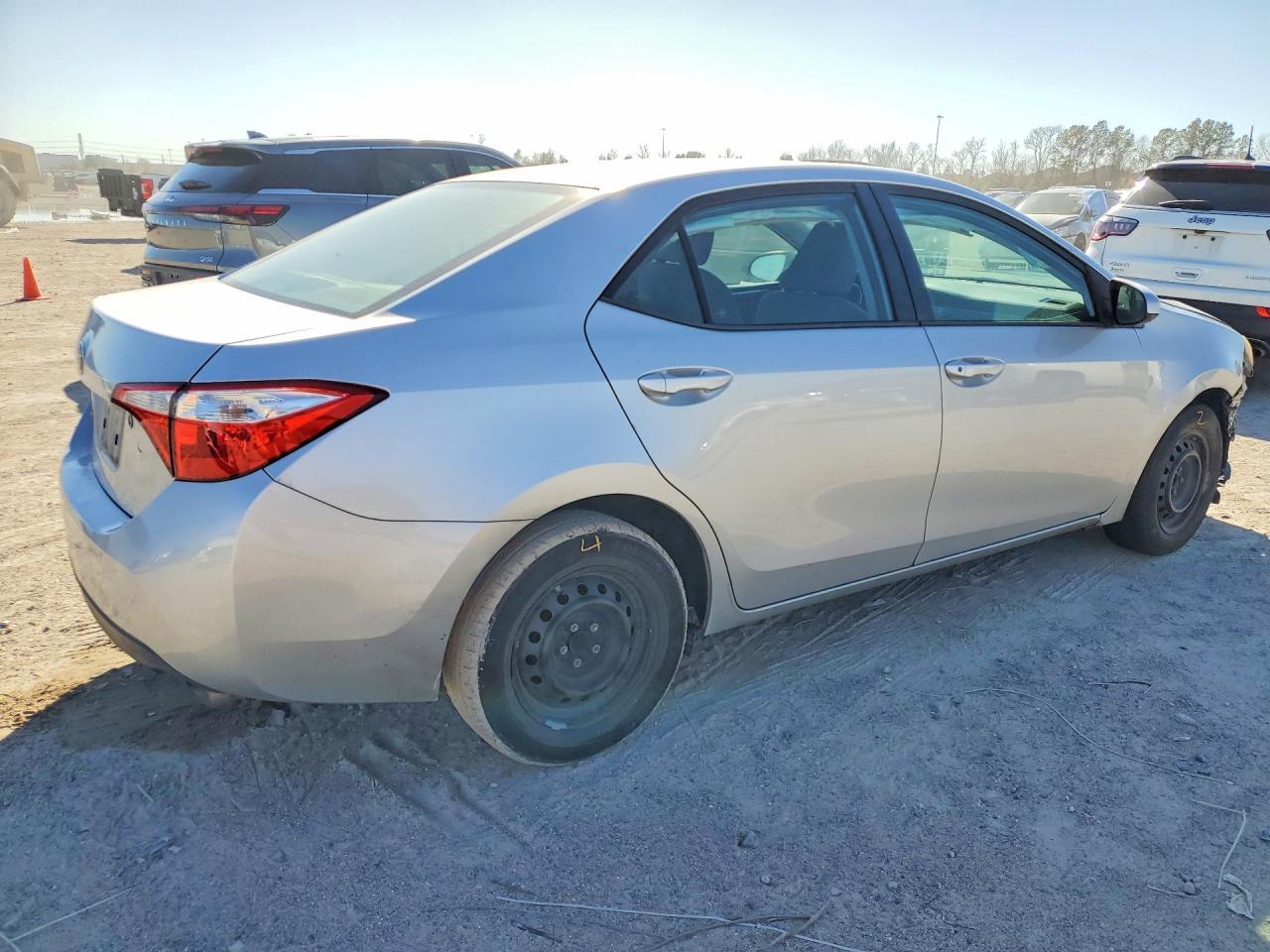 2015 TOYOTA COROLLA