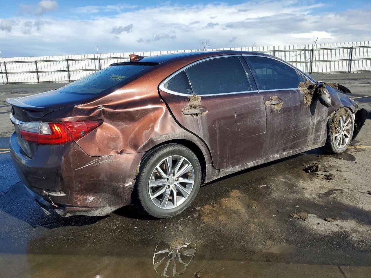 2016 LEXUS ES 300H