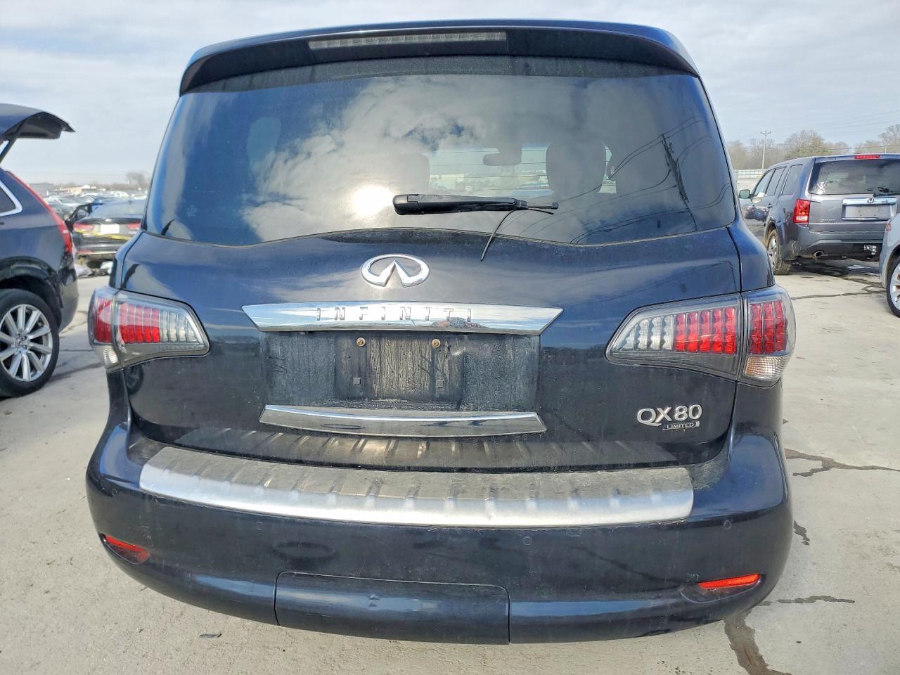 2016 INFINITI QX80