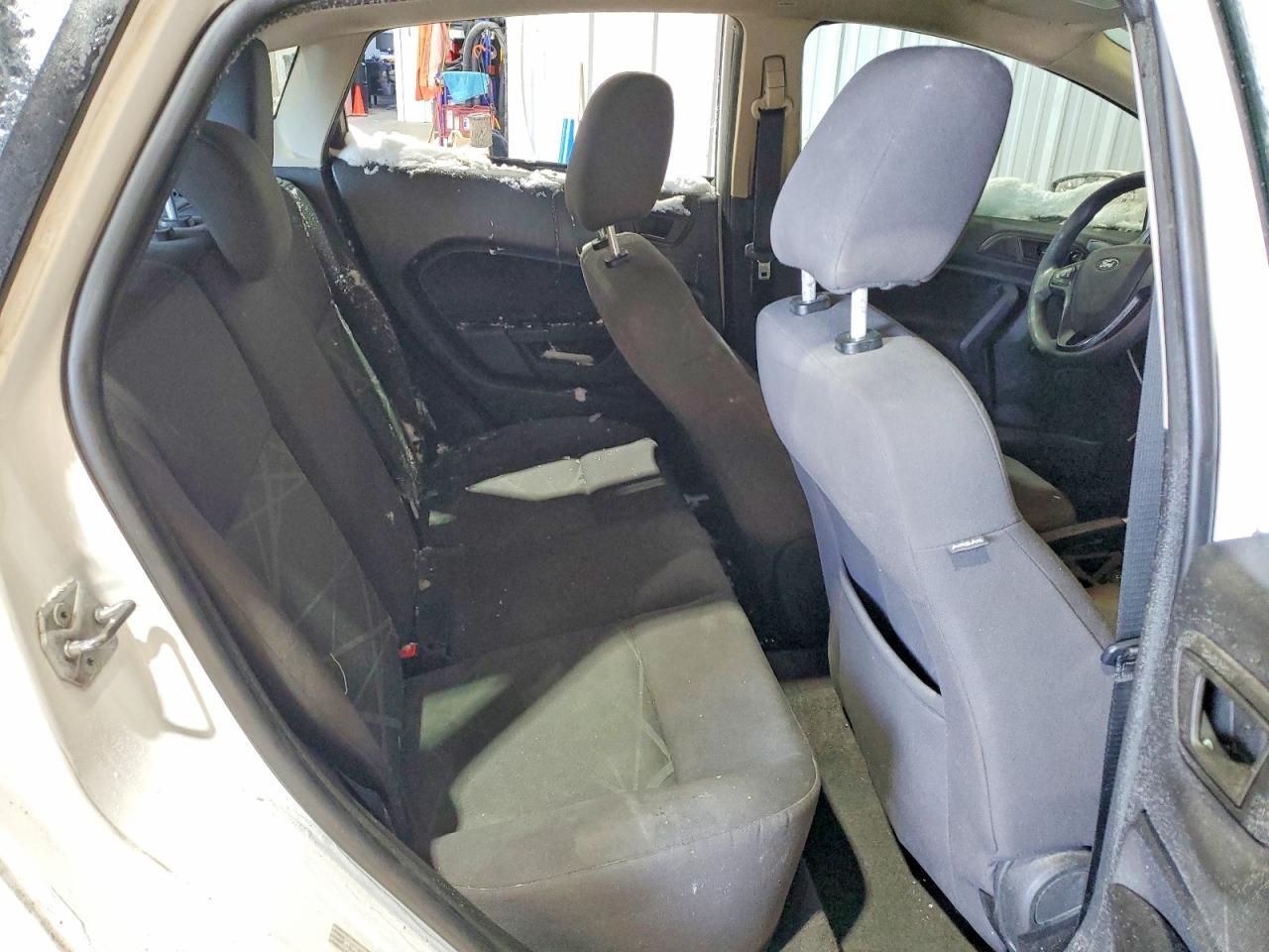 2014 FORD Fiesta