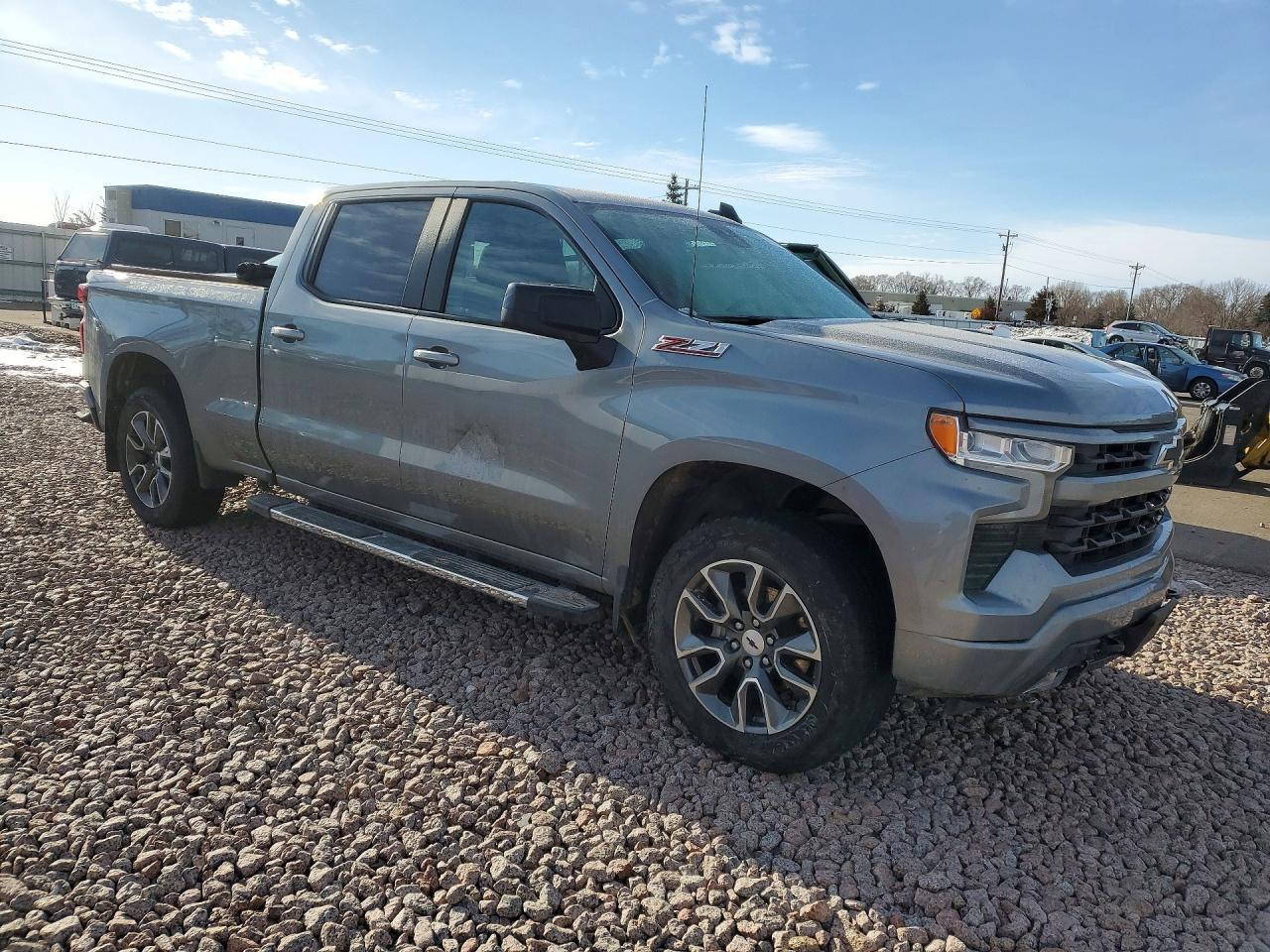 2024 CHEVROLET Silverado