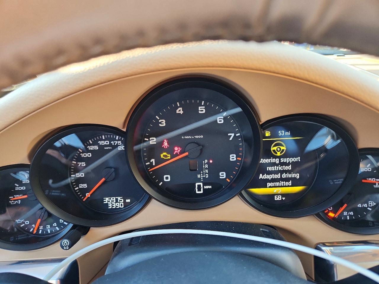 2016 PORSCHE 911