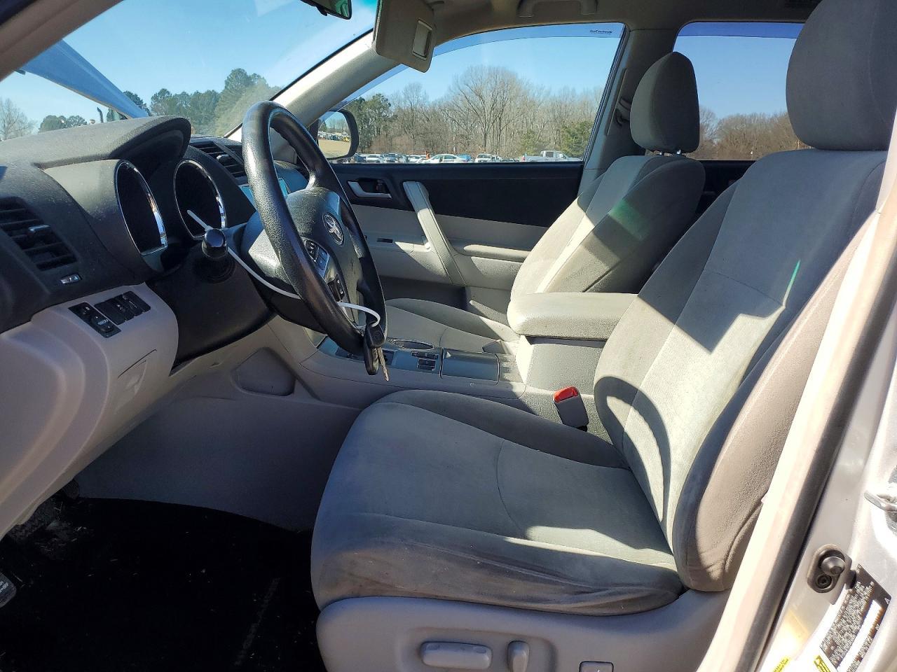 2012 TOYOTA HIGHLANDER