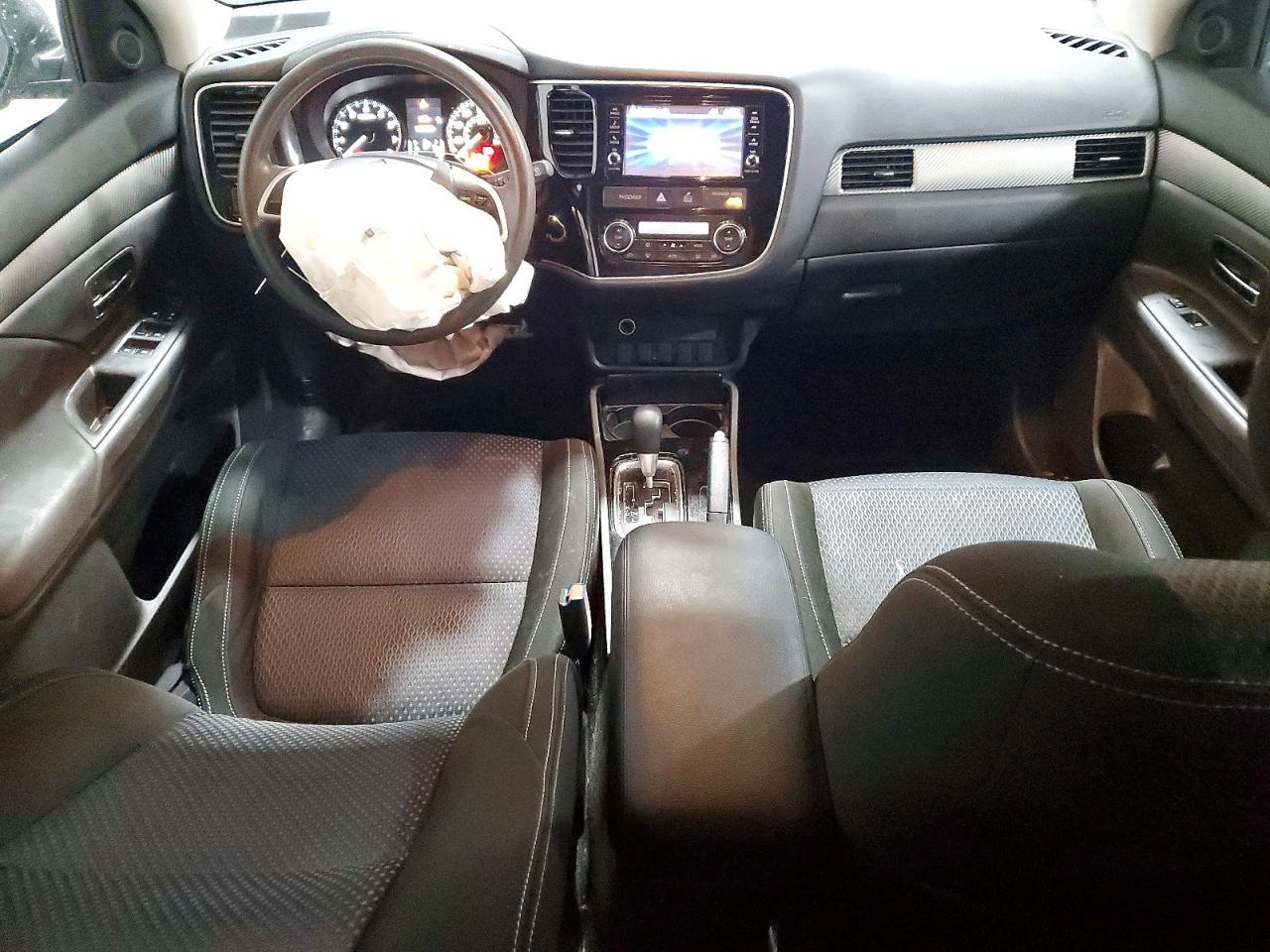 2018 MITSUBISHI outlander